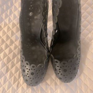 Tory Burch, Navy Blue, size 7, 3”heels gorgeous!!